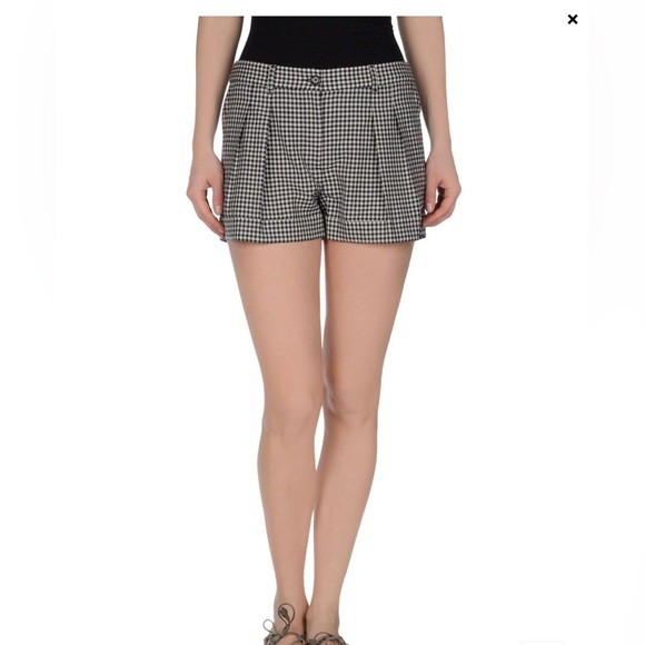 Moschino shorts size 8 - Picture 5 of 6